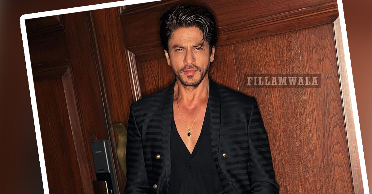 Shah Rukh Khan steals the show with his grand entrance